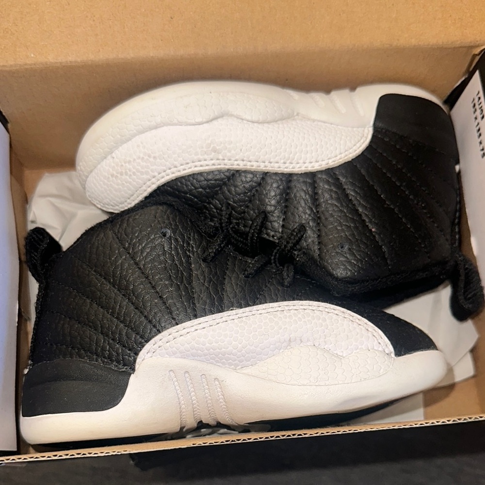 Jordan 12 Black and White Sneakers Classic Design